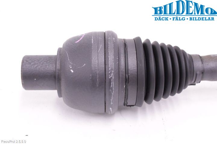 Mercedes-Benz MB B-KLASS (W246/W242) 12-19 Drivaxel Fram Höger