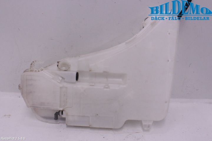 BMW 5 F10/F11/F18 09-17 Spolartank Vindruta-Strål