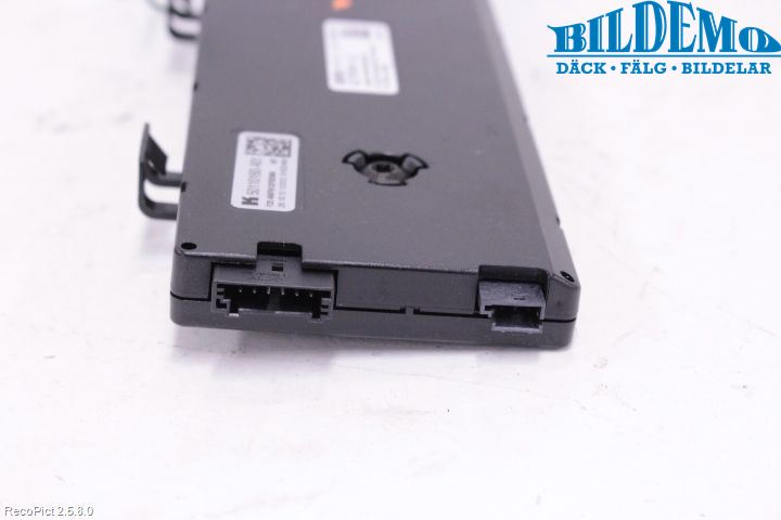 BMW X3 F25 10-17 Antennförstärkare