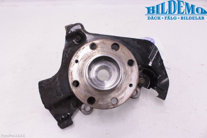 Opel CORSA E 15-19 Styrspindel Lagerhus Hö