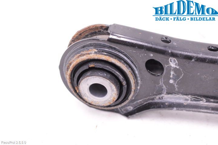 BMW X1 E84 10-15 Bärarm Bak Övre Höger