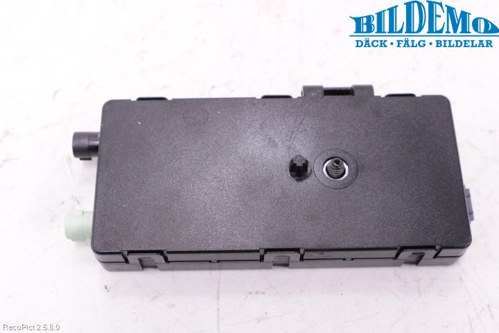 BMW 1 F20/F21 11-19 Antennförstärkare