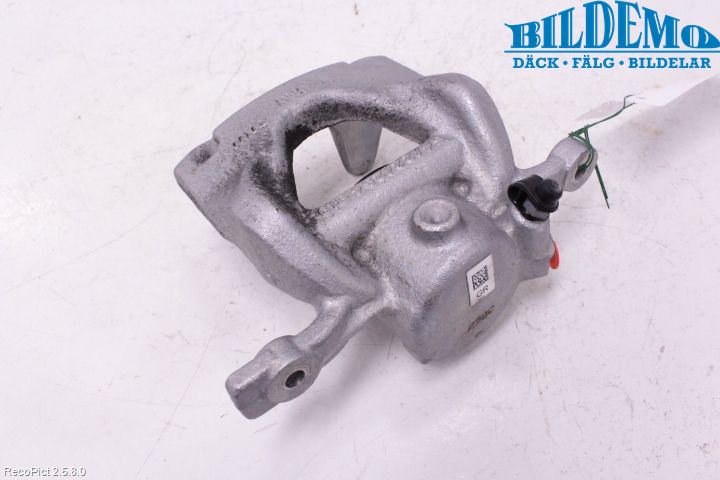 Mini COOPER CLUBMAN F54 16- Bromsok Fram Höger