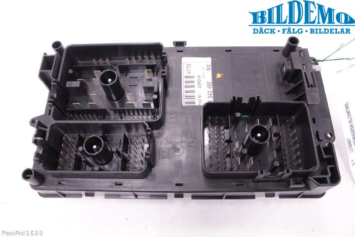 Opel INSIGNIA 09-16 Säkringsdosa-Elcentral