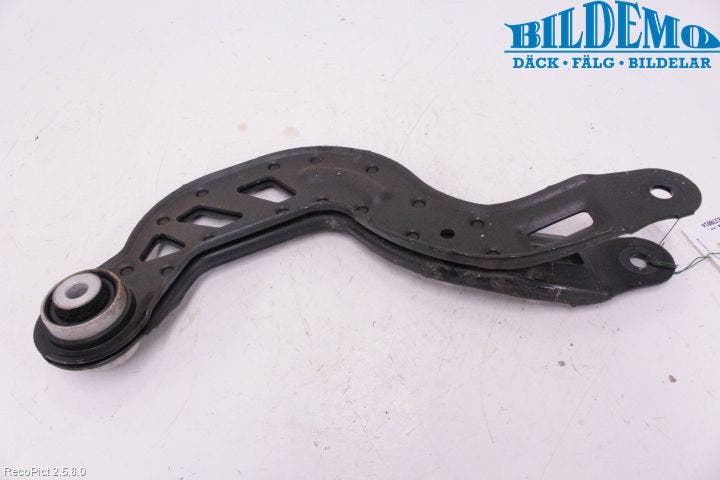 Mercedes-Benz MB CLA-KLASS (C117/X117) 13-19 Bärarm Bak Övre Vänster