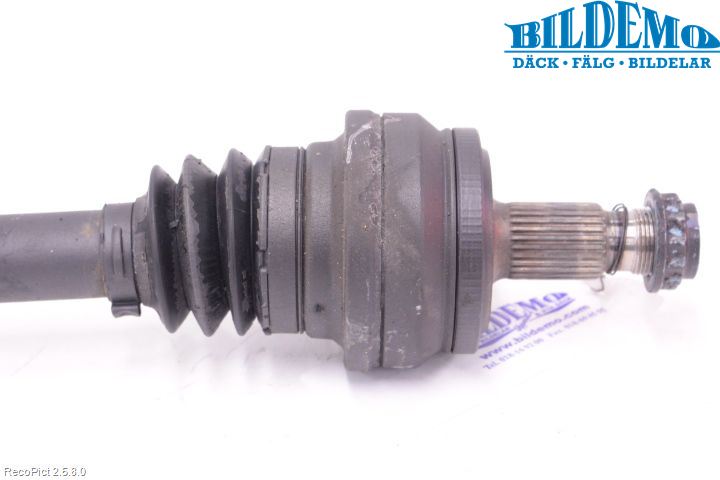 Mercedes-Benz MB C-KLASS (W205) 14-21 Drivaxel Bak Höger