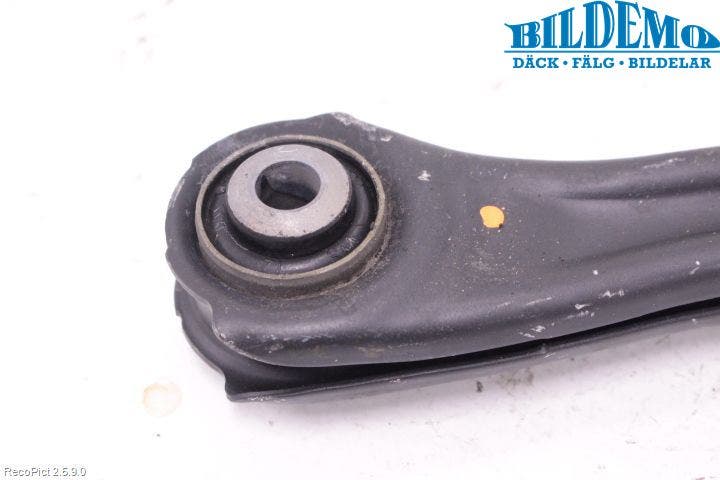 Mercedes-Benz MB C-KLASS (W205) 14-21 Bärarm Bak Övre Vänster