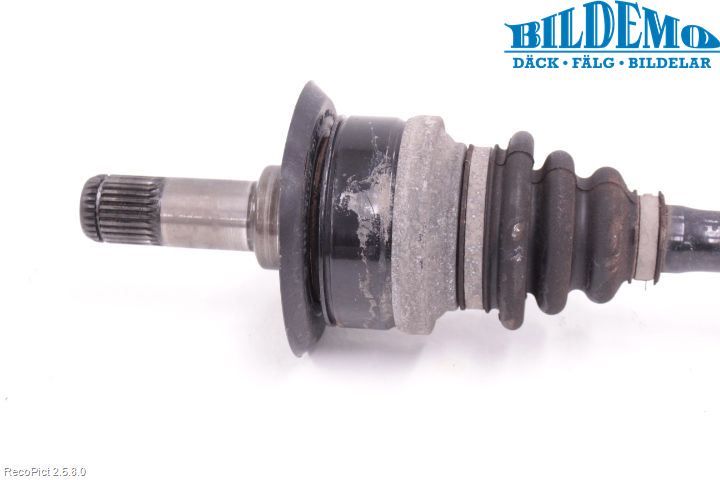 BMW 1 F20/F21 11-19 Drivaxel Bak Vänster