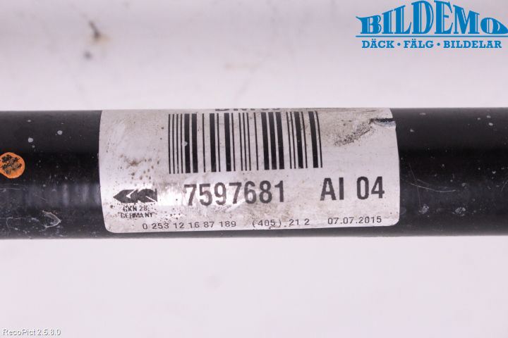 BMW 1 F20/F21 11-19 Drivaxel Bak Vänster