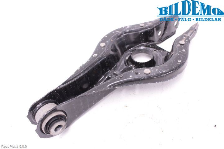 BMW 1 F20/F21 11-19 Bärarm Bak Höger