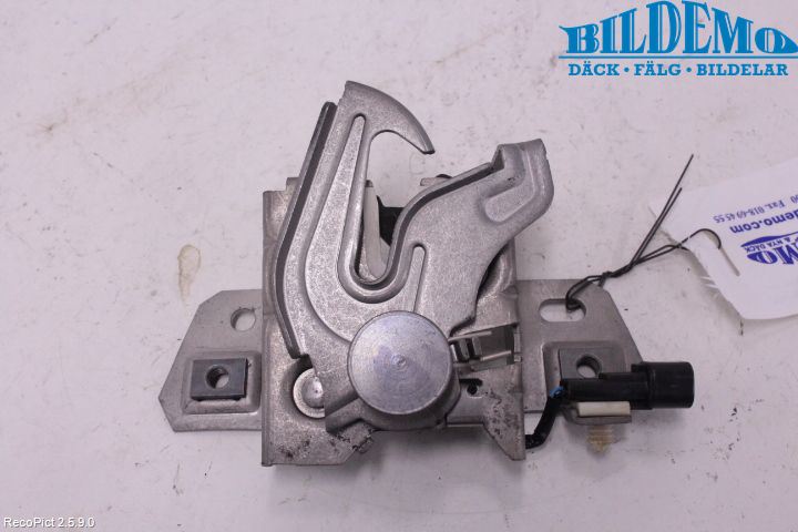 Volvo V50 04-07 Huvlås