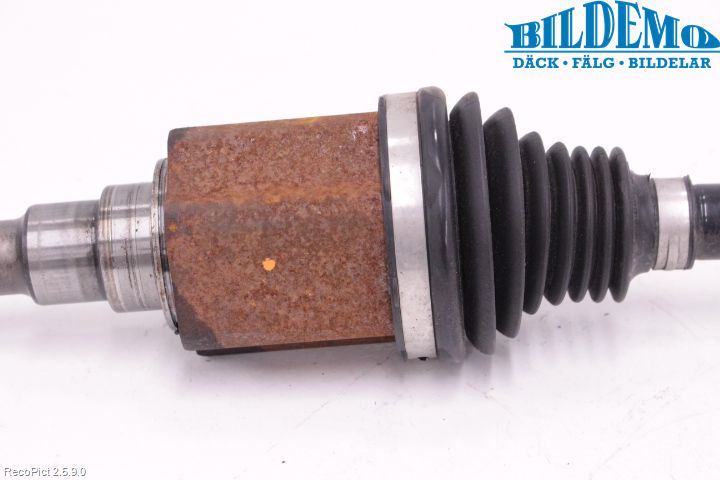 BMW X3 F25 10-17 Drivaxel Fram Höger