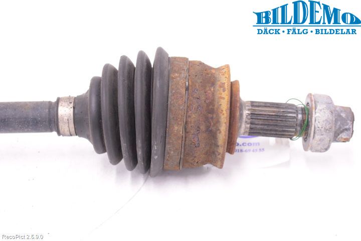 Opel CORSA D 07-14 Drivaxel Fram Höger