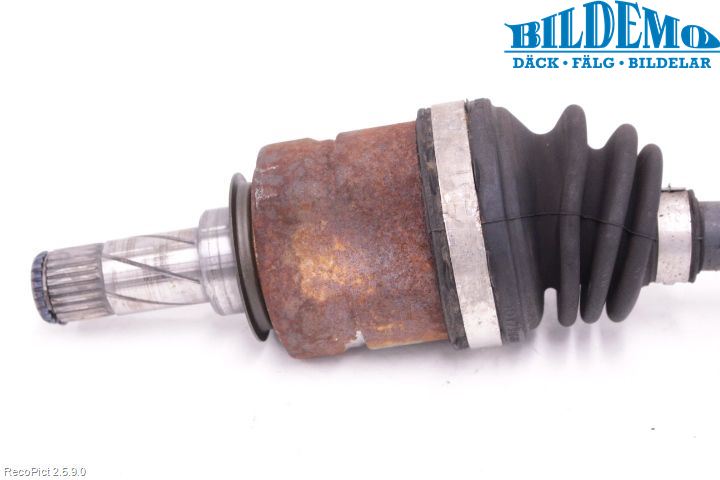 Opel CORSA D 07-14 Drivaxel Fram Vänster