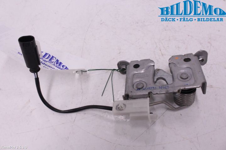 BMW X3 F25 10-17 Huvlås