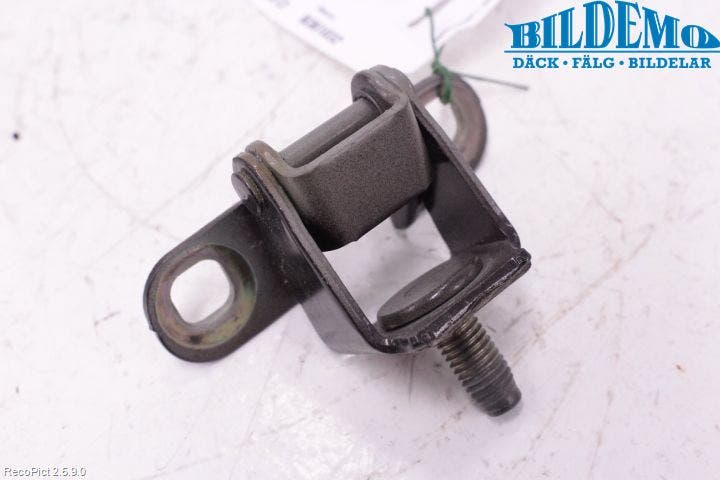 Opel MOKKA 13-20 Bakluckegångjärn Hö