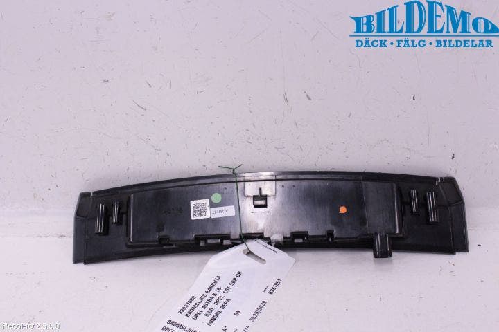Opel ASTRA K 16-22 Bromsljus Bakruta