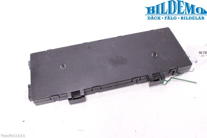 BMW X3 F25 10-17 Antennförstärkare