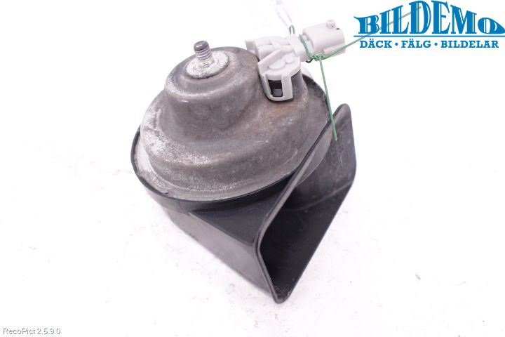 Saab 9-5     06-10 Signalhorn