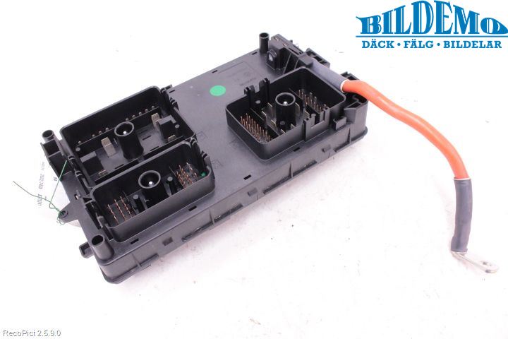 Opel INSIGNIA 09-16 Säkringsdosa-Elcentral