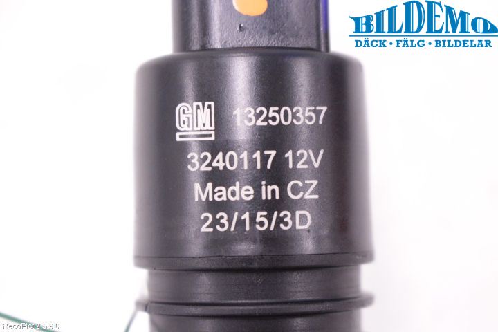 Opel INSIGNIA 09-16 Spolarpump Vindruta