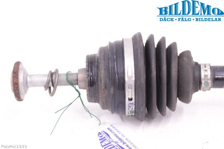 BMW X1 E84 10-15 Drivaxel Fram Höger