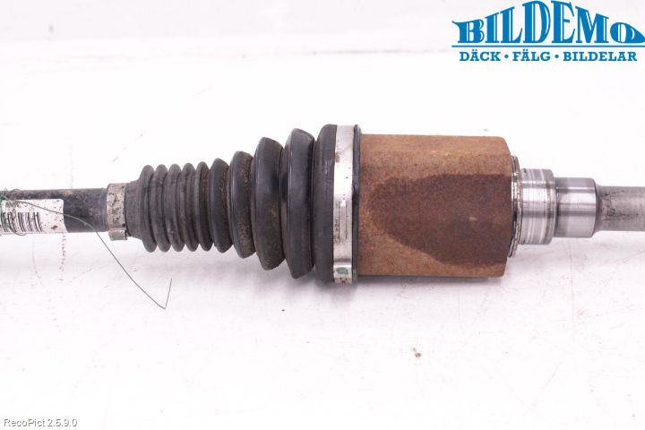 BMW X1 E84 10-15 Drivaxel Fram Höger