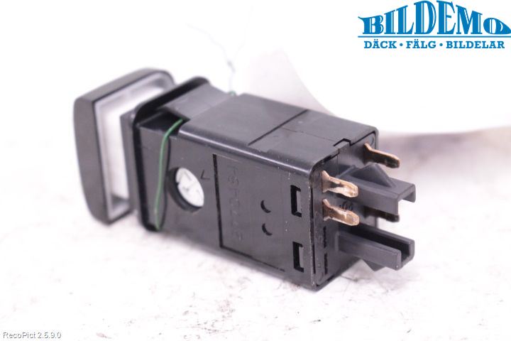 Saab 9-5     06-10 Strömställare Antispinn