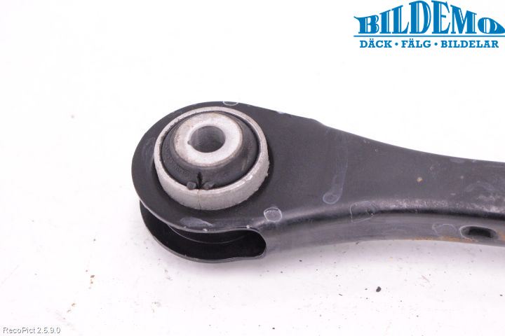 BMW 2 F46 GRAN TOURER 15-22 Bärarm Bak Höger