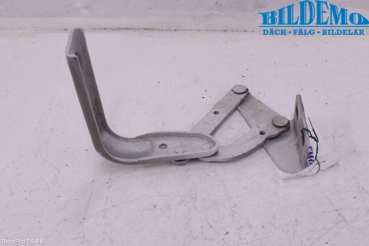 Renault MASTER III  04-10 Huvgångjärn