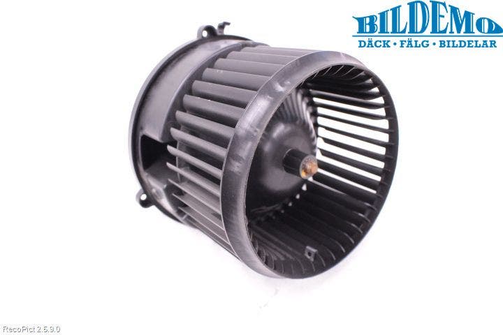 BMW 2 F46 GRAN TOURER 15-22 Värmefläkt