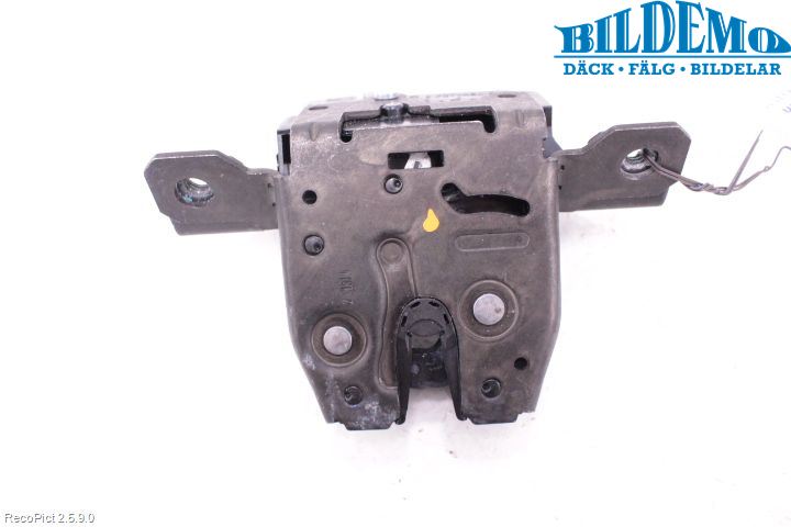 Opel ASTRA J 10-15 Låskista Baklucka