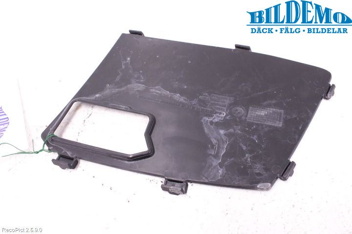 BMW X1 F48 15-22 Stötfångardel Fram Hö