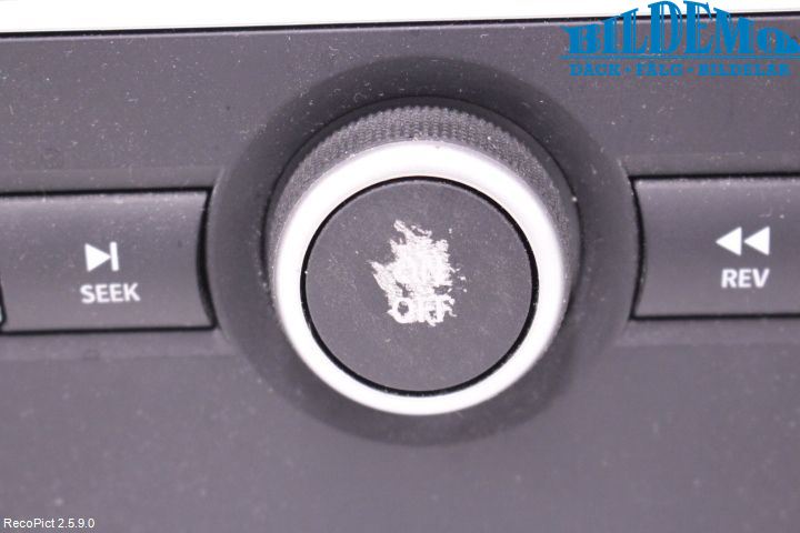 Saab 9-5     06-10 Cd Radio - Multimediapanel