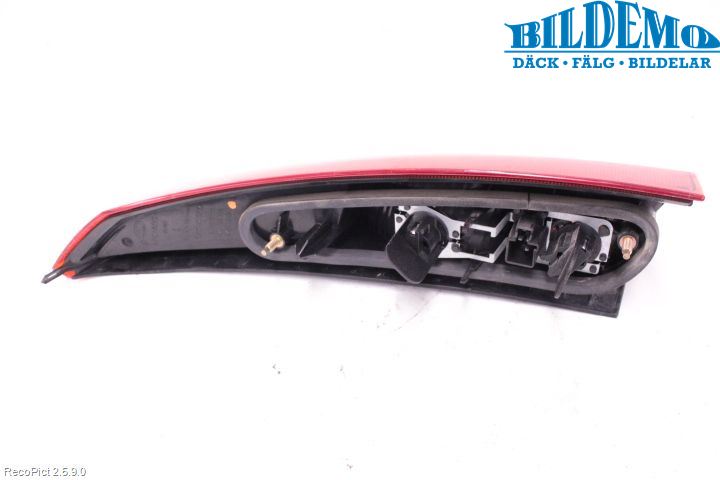 Volvo XC70 01-04 Bakljus Vänster