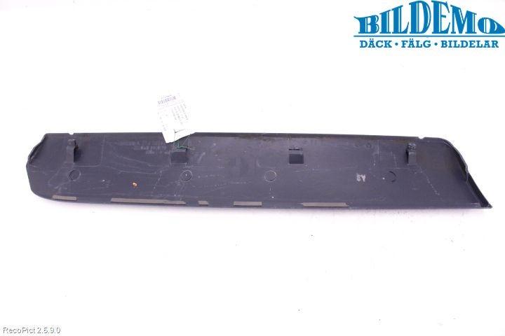 Volvo XC70 01-04 Dörr Dekorlist Bak Vä