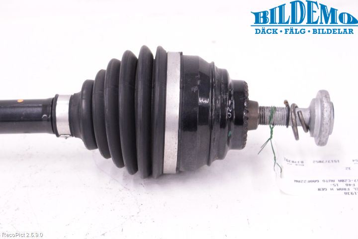 BMW X1 F48 15-22 Drivaxel Fram Höger