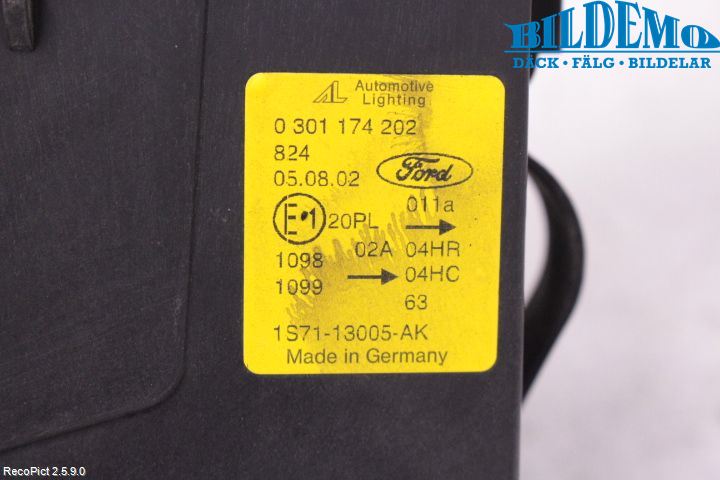 Ford MONDEO     01-06 Strålkastare Höger