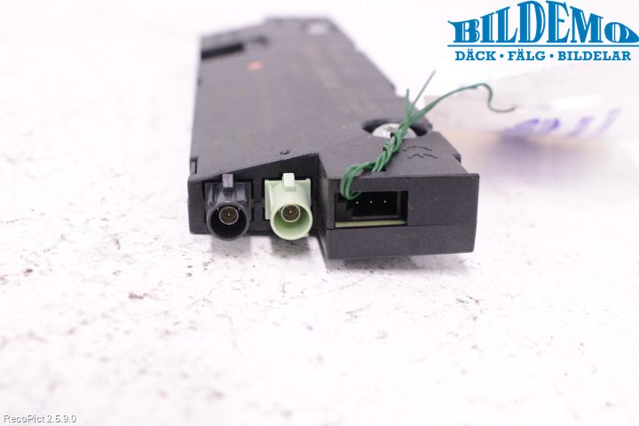 BMW 5 F10/F11/F18 09-17 Antennförstärkare