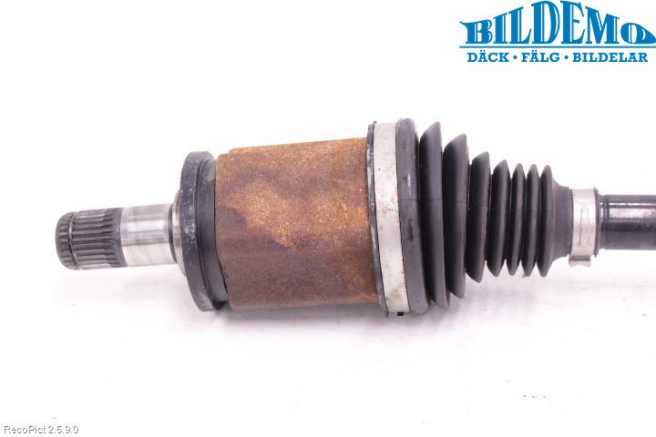 BMW X3 F25 10-17 Drivaxel Fram Vänster