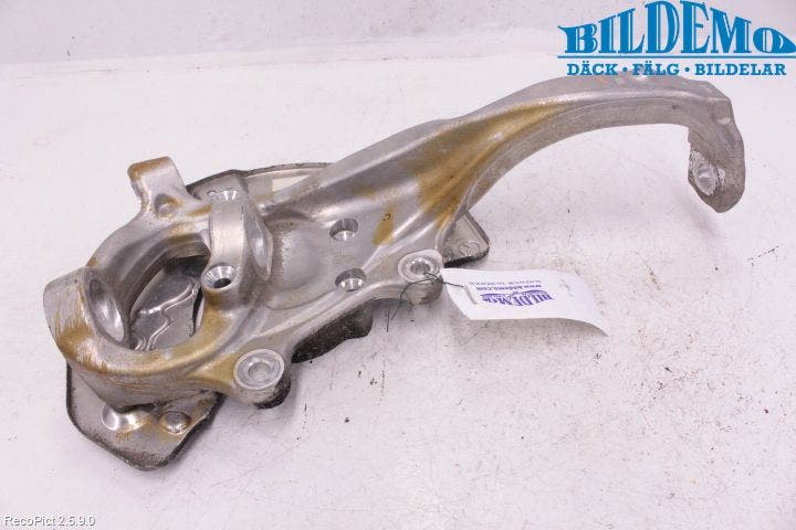 Mercedes-Benz MB E-KLASS (W213) 16-23 Styrspindel Lagerhus Hö