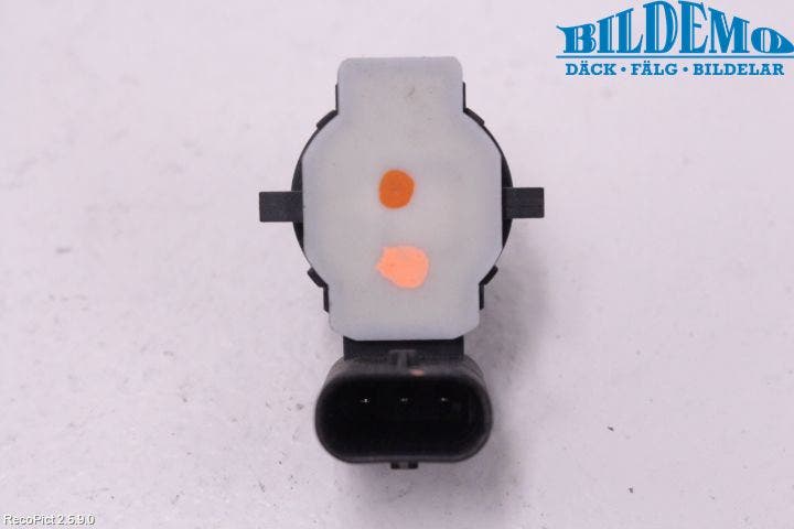 BMW 2 F22/F23/F87 Coupé/Cab 13-21 Parkeringshjälp Backsensor