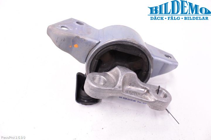 Opel CORSA E 15-19 Motorfäste