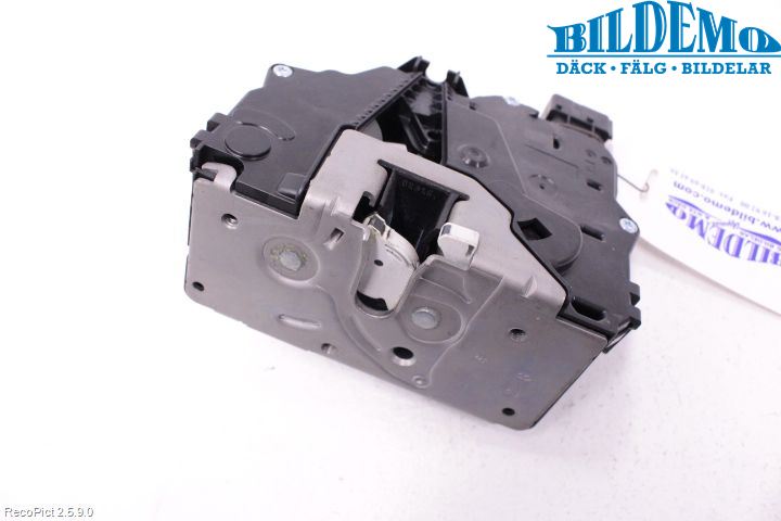 Opel CORSA E 15-19 Låskista-Dörrlås