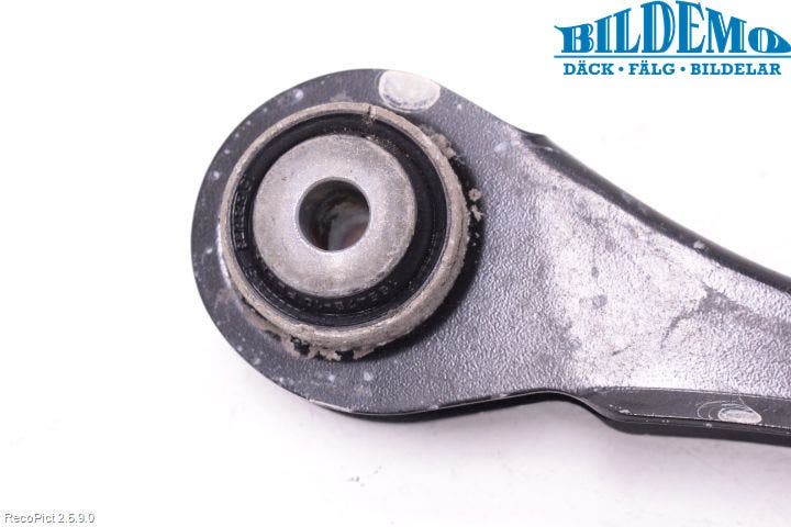 BMW 2 F22/F23/F87 Coupé/Cab 13-21 Bärarm Bak Övre Vänster