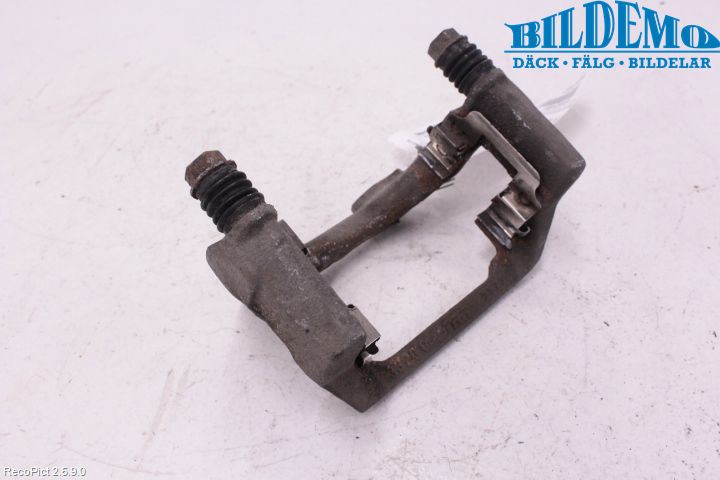 BMW 5 F10/F11/F18 09-17 Bromsokshållare