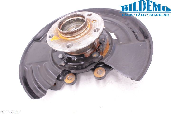 BMW 1 F20/F21 11-19 Hjullagerhus-Spindel Vä B