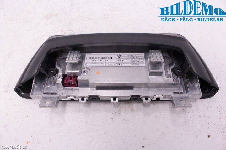 BMW 3 F30/F31/F80 12-19 Bildskärm