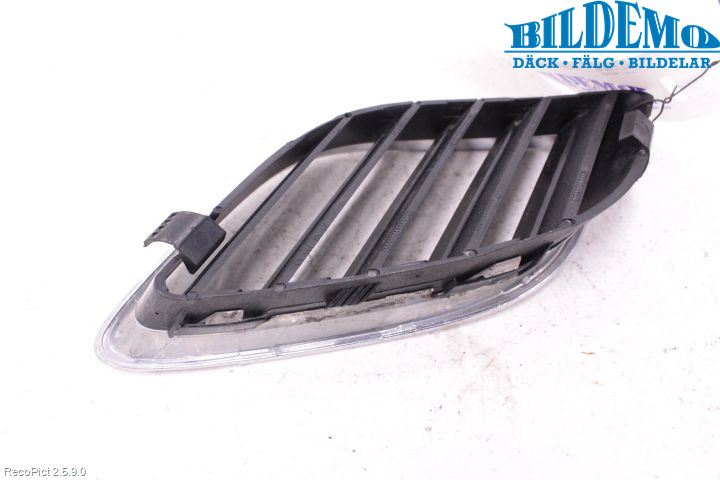 Saab 9-5 -05 Grilldel Vänster