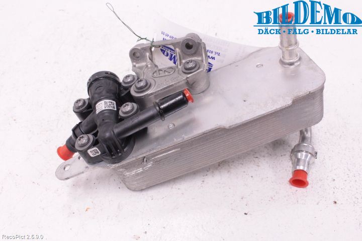 BMW 3 F30/F31/F80 12-19 Oljekylare Automat